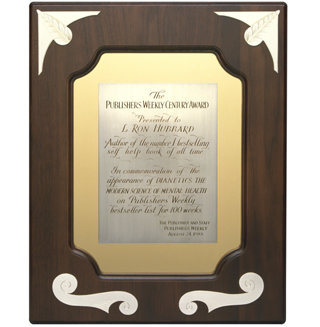 Award van de Eeuw – Publishers Weekly magazine | Toegekend aan L. Ron Hubbard, “auteur van het best verkochte zelfhulpboek aller tijden” en tere ere van het verschijnen van Dianetics: De Leidraad voor het Menselijk Verstand op de bestsellerlijst van Publishers Weekly voor meer dan 100 weken.”